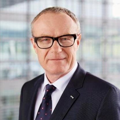 From Inheritance to Billions: Martin Haefner's Wealth Strategy